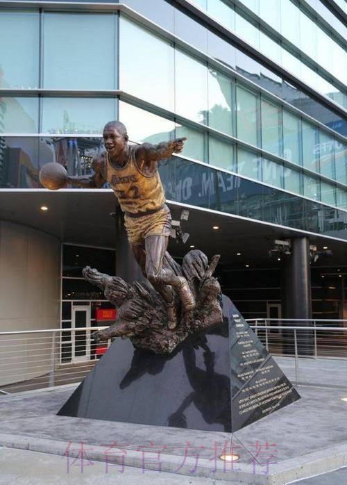 NBA球星蜡像长啥样？乔丹忍了，科比也忍了，唯独姚明我忍不了